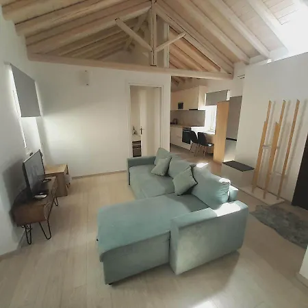 Apartment Elli's House *